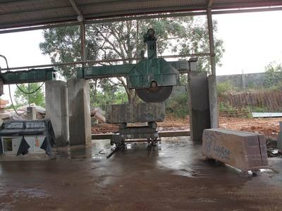 【供應(yīng)切割大理石花崗石QJS 橋式金剛石鋸石機(jī)】?jī)r(jià)格,廠家,圖片,其他建材機(jī)械,山東金瑞諾華興機(jī)械-